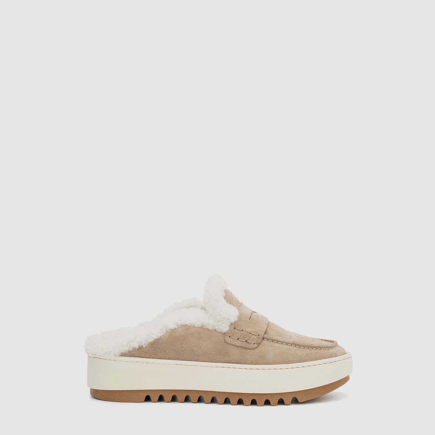 Amata mule in ecru suede with shearling lining