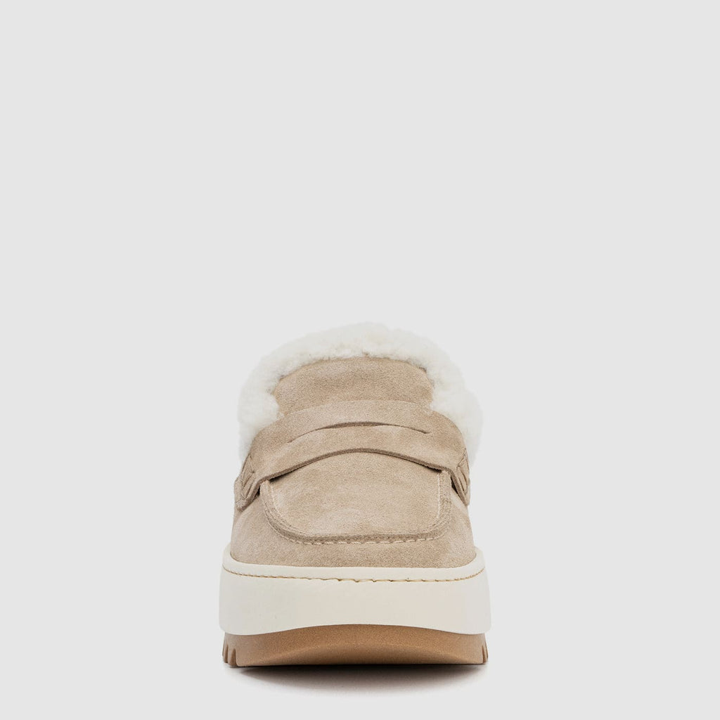 Amata mule in ecru suede with shearling lining, alternate view