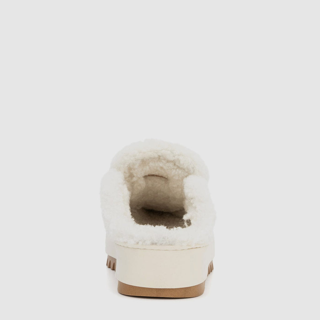 Amata mule in ecru suede with shearling lining, alternate view