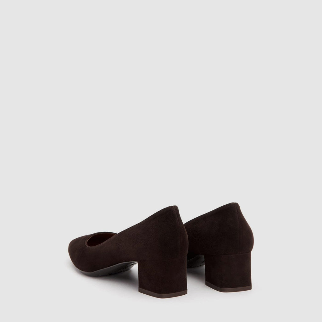 Pasha pump in espresso suede with a covered heel, alternate view