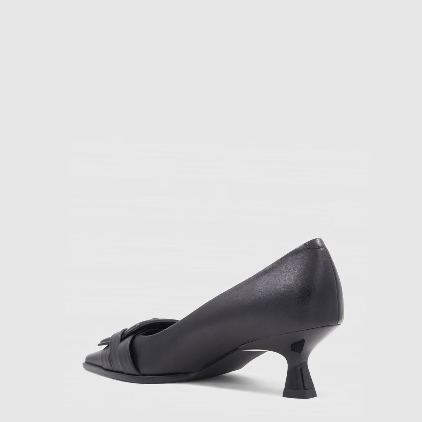 ALOHA KITTEN HEEL PUMP