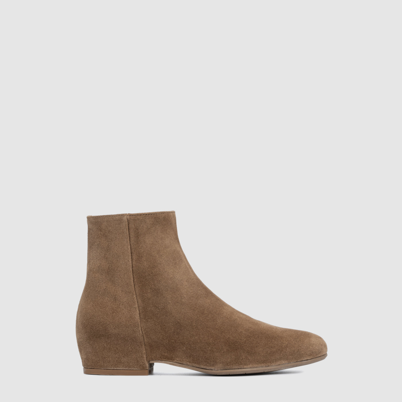 Ulyssa ankle boot in champagne suede with a hidden wedge