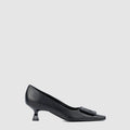Aurelia pump in black nappa leather with a woven square accent