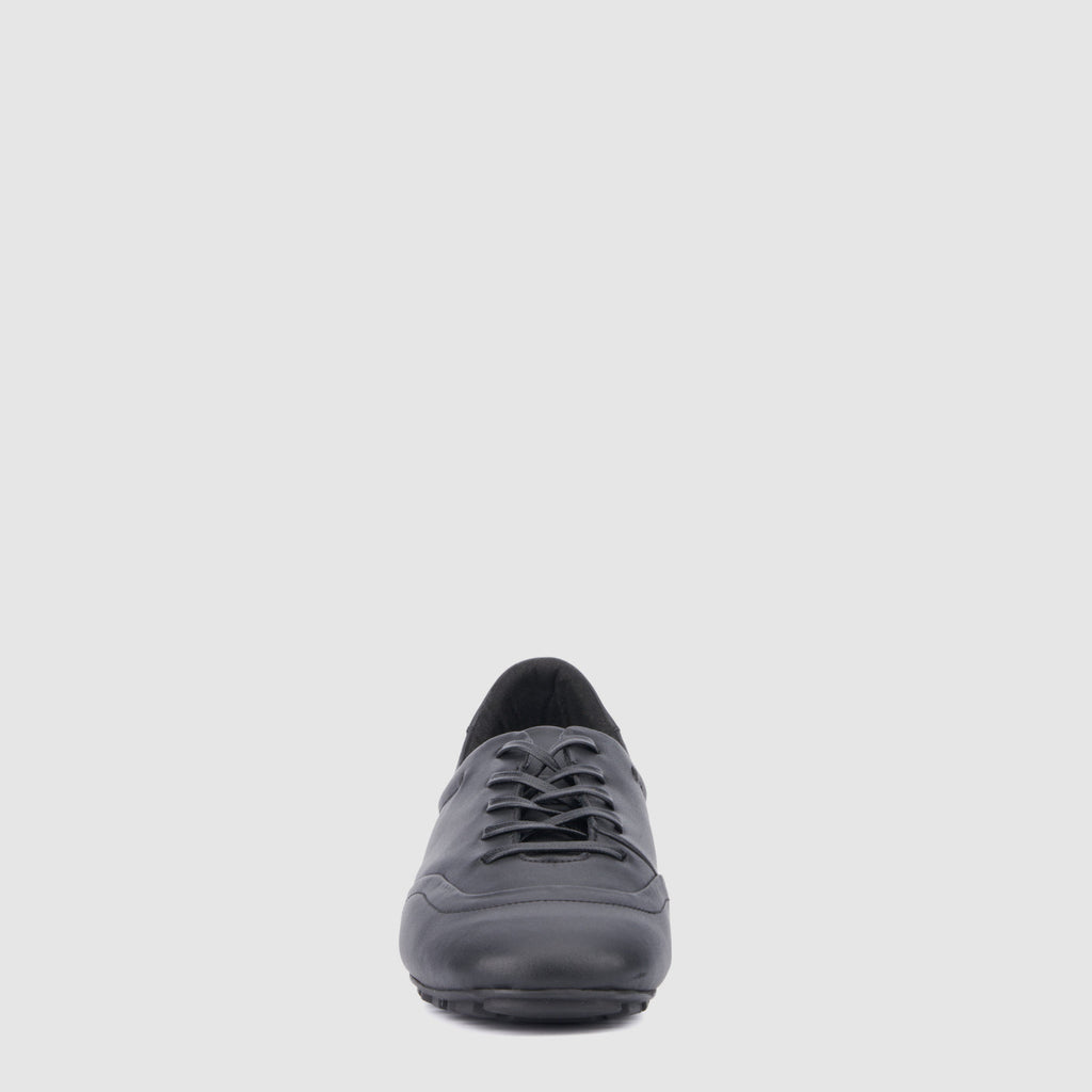 Qrystal sneaker in black leather with a lace-up closure, alternate view