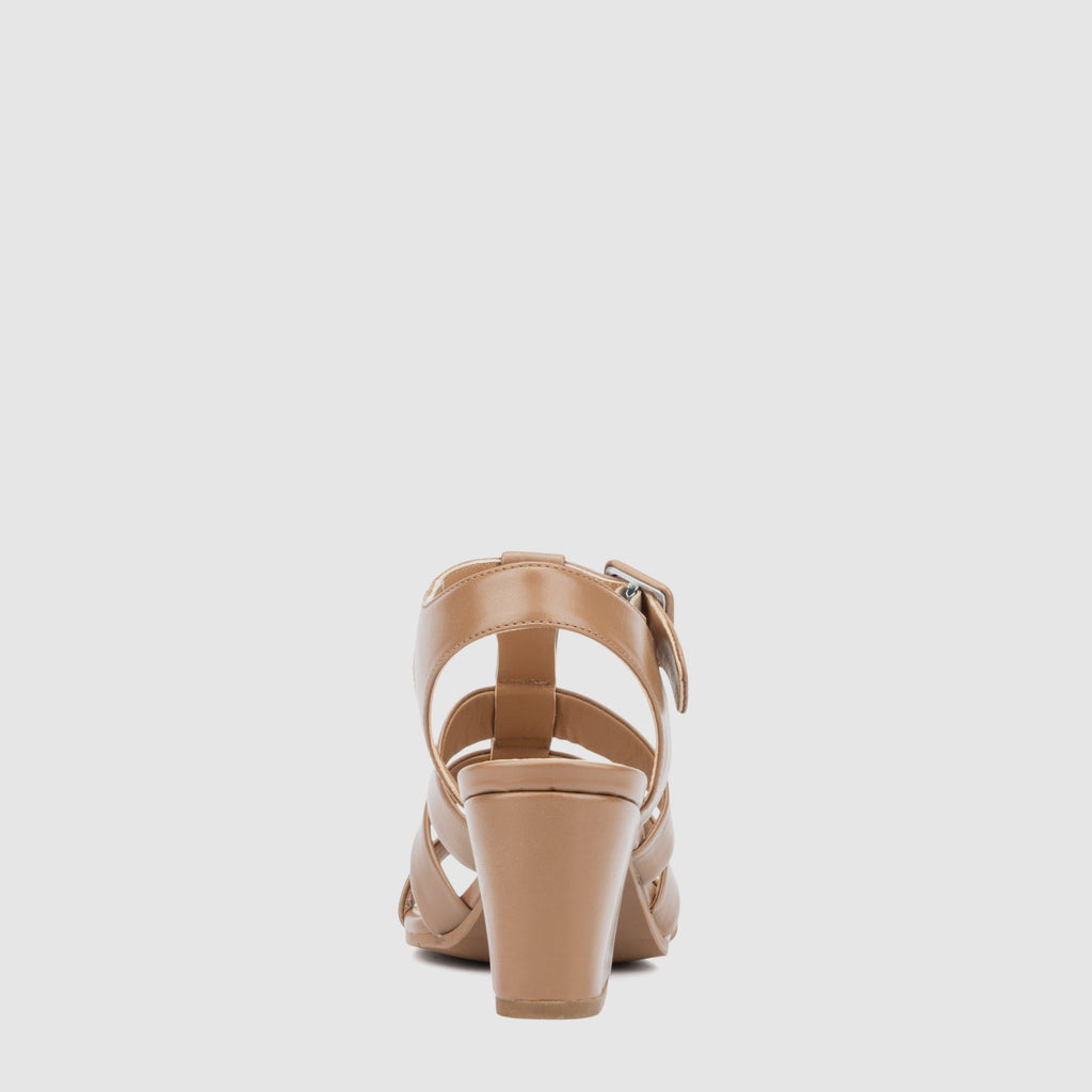 REBECKA SANDAL